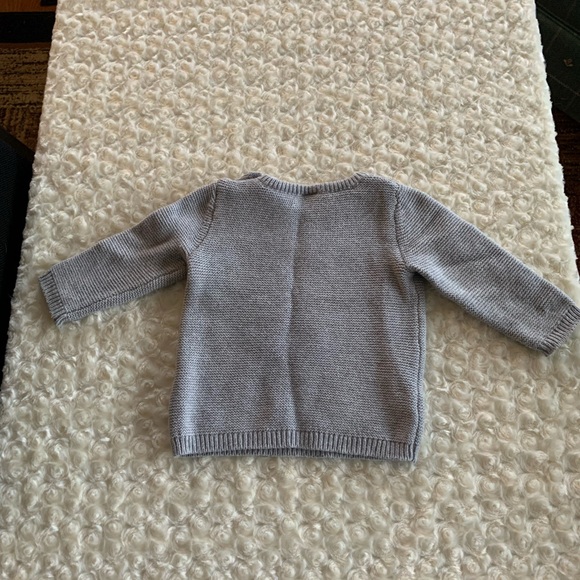 Size 6 Months Carter’s Baby Lion Sweater and Striped Pants Set - Picture 5 of 9